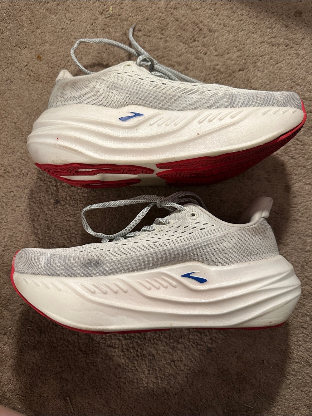 Women’s Brooks Glycerin Sneakers - White - Picture 16 of 16